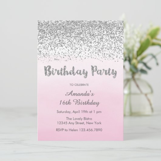Soft Pink en Silver Birthday Uitnodiging (Staand voorkant)
