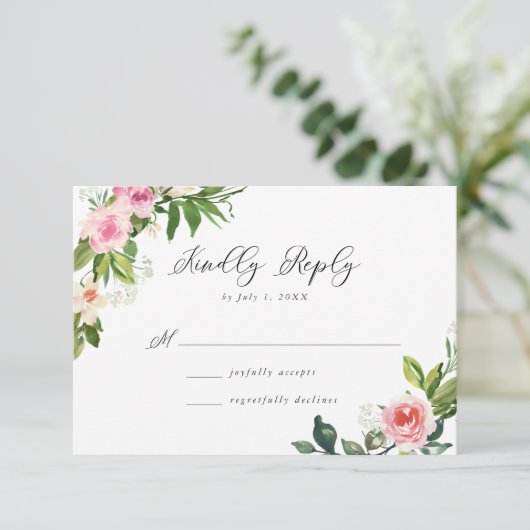 Soft Pink Floral Wedding RSVP Kaartje (Staand voorkant)