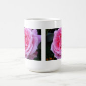 Soft Pink Rose in Full Bloom Drank Mok (Center)