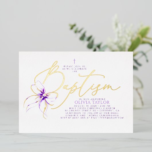 Soft Purple Bow Elegant Minimalist Modern Baptism Folie Uitnodiging (Staand Voorkant)