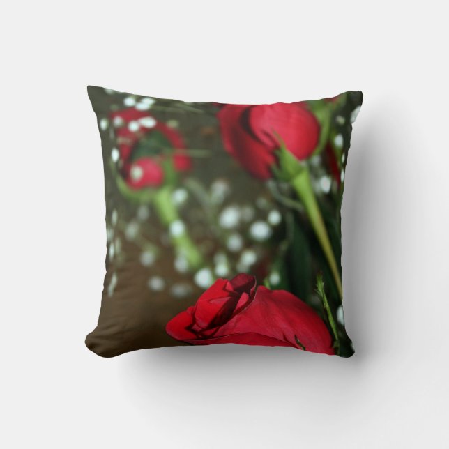 Soft Red Roses Pillow Kussen (Voorkant)