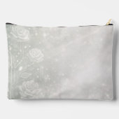 Soft sage and frosted white florals etui (Achterkant)
