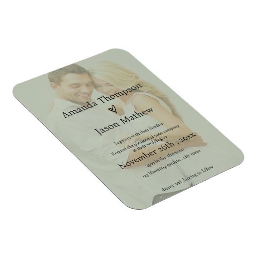 Soft Sage Green Vellum Style Huwelijksuitnodiging Magneet (Rechterzijde)