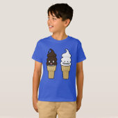 Soft Serve Ice Cream Cone wafer chocola vanilla T-shirt (Voorkant volledig)