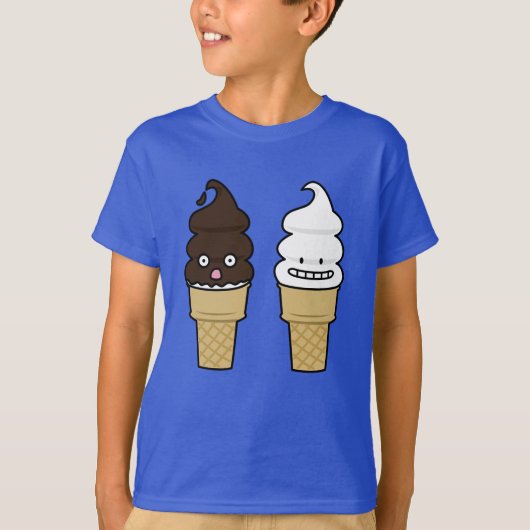 Soft Serve Ice Cream Cone wafer chocola vanilla T-shirt (Voorkant)