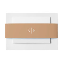 Soft Terracota Natural Pastel Weddenron Monogram Uitnodigingen Wikkel
