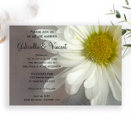 Soft White Daisy on Grey Wedding Kaart