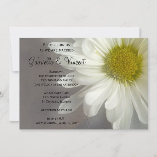 Soft White Daisy on Grey Wedding Kaart (Voorkant)