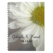 Soft White Daisy on Grey Wedding Notitieboek (Voorkant)