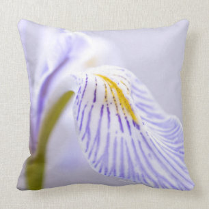 Soft Wild Iris Kussen