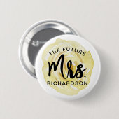 Soft Yellow The Future Mrs Waterverf Floral Pin Ronde Button 5,7 Cm (Voorkant /achterkant)