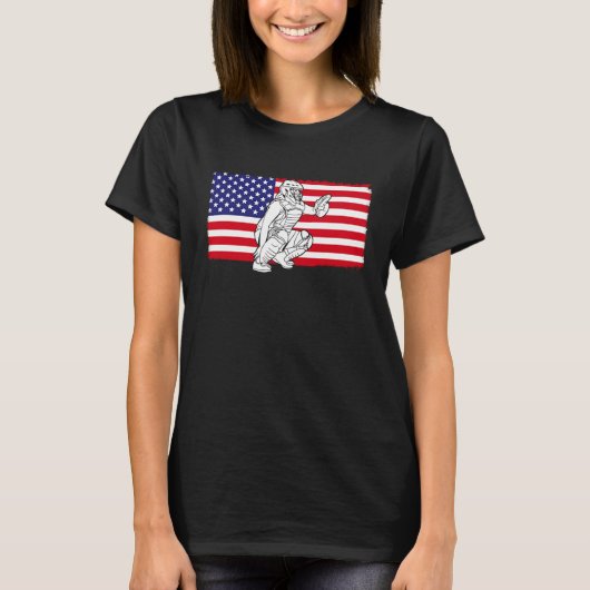 Softbal Vs Vlag Pitcher Batter Catcher Softbal T-shirt (Voorkant)