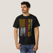 Softball Dad American Flag T-shirt (Voorkant volledig)