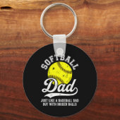 Softball Dad Like Baseball But With Bigger Funny Sleutelhanger (Voorkant)