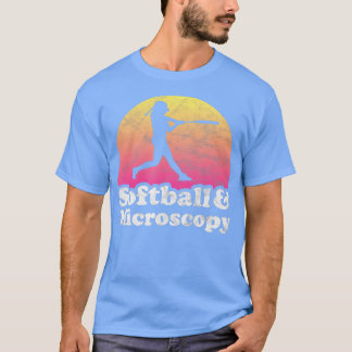 Softball en microscopie, vrouwen en meisjes t-shirt