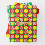 Softball en Snowflake Red en Green Kerstmis Inpakpapier Vel (In situ)