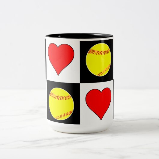 Softball & Hearts Pattern Cute Fastpitch Softball Tweekleurige Koffiemok (Center)