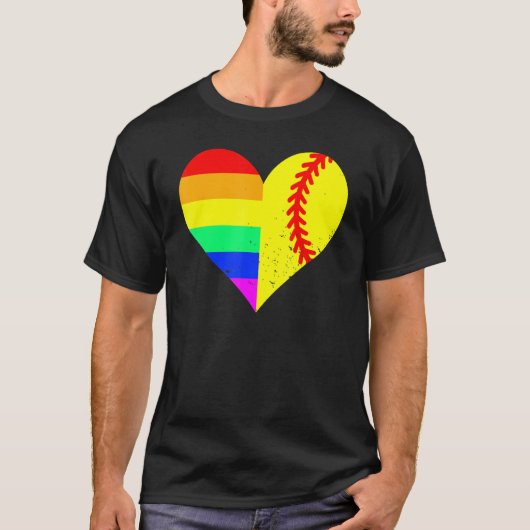 Softball LGBT Pride Heart Softball Player T-shirt (Voorkant)