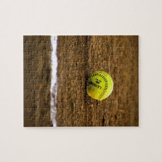 Softball op de grond legpuzzel (Horizontaal)