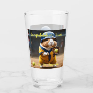 Softball Superstar: Het grote spel van het cavia, Glas