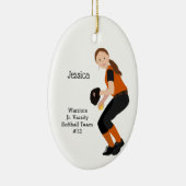 Softball Vrouw Brunette Oranje & Black Keramisch Ornament (Rechts)