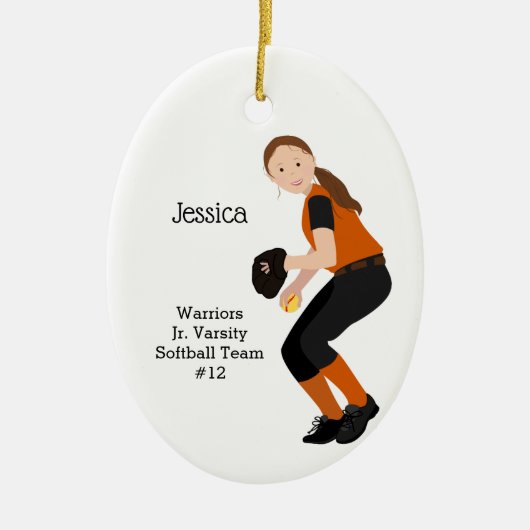 Softball Vrouw Brunette Oranje & Black Keramisch Ornament (Voorkant)
