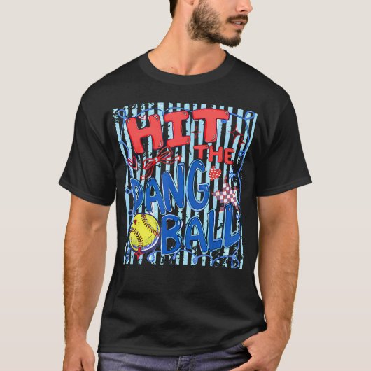 Softbalmoeder Slaat Die Bal Leuk Whimsical T-shirt (Voorkant)