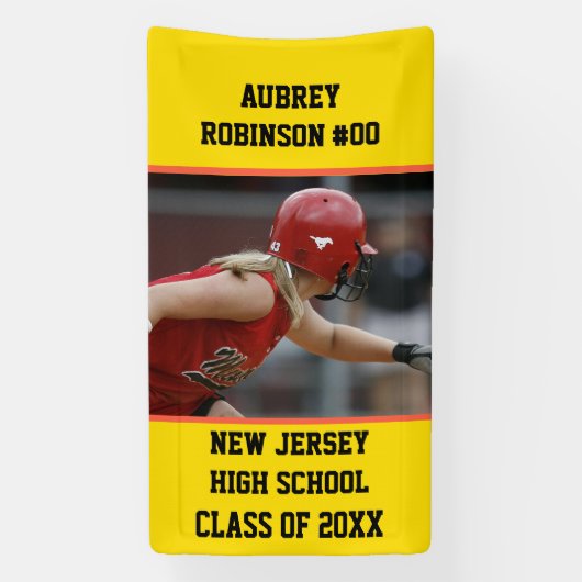 Softbalspeler Afstuderen Diploma Afgestudeerde Sen Spandoek (Verticaal)