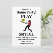 Softbalspeler speelt softbal kaart (Staand voorkant)