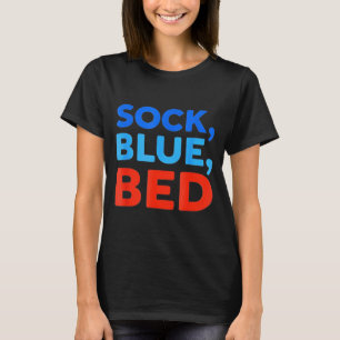 Sok Blauw Bed Grappige Meme  T-shirt