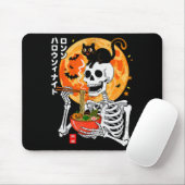 Soky Skeleton Eating Ramen Bowl With Cat Halloween Muismat (Met muis)