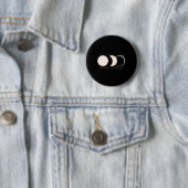 Solar Eclipse 2024 Total Eclipse Astronomy Graphic Ronde Button 5,7 Cm (In situ)