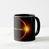 Solar Eclipse in actie Zwart 11 oz Combo Mok (Voorkant rechts)