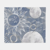 Solar Mystique | Dusty Blue Silver Moon Stars Sun Fleece Deken (Voorkant (Horizontaal))