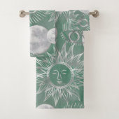 Solar Mystique | Dusty Green Silver Moon Stars Sun Bad Handdoek (Insitu)
