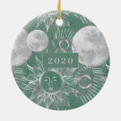 Solar Mystique | Dusty Green Silver Moon Stars Sun Keramisch Ornament (Achterkant)