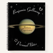 Solar System Cosmic Saturn Capricorn Monogram Notitieboek (Voorkant)