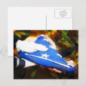 Soldaat die de Amerikaanse vlag ontvangt Briefkaart (Voorkant / Achterkant)