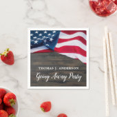 Soldaat die partij bij de Amerikaanse vlag weggaat Servet (Insitu)