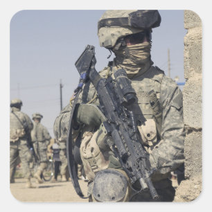 Soldaat gewapend met een MK-48 Vierkante Sticker