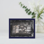 Soldaat-kinderverpleegkundigen in het eerstehulpst briefkaart (Staand voorkant)