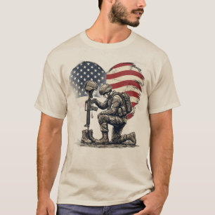 Soldaat knielend Gevallen Held Amerikaanse Vlag Ha T-shirt