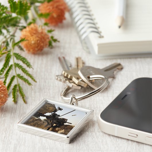 soldaat zet vijandelijke troepen in sleutelhanger (Zijkant)