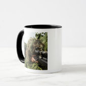 Soldaten gekleed in ghillie pakken mok (Voorkant links)