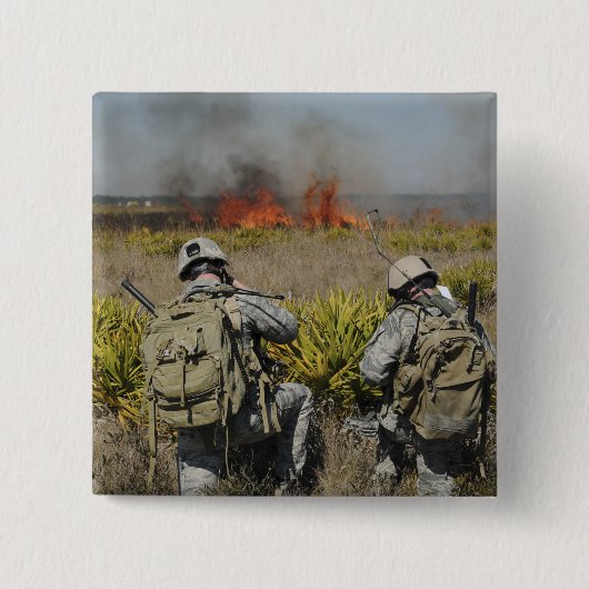 Soldaten roepen informatie in vierkante button 5,1 cm (Voorkant)