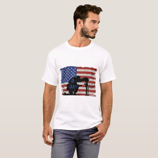 Soldier knielende silhouet en Amerikaanse vlag T-shirt (Voorkant volledig)