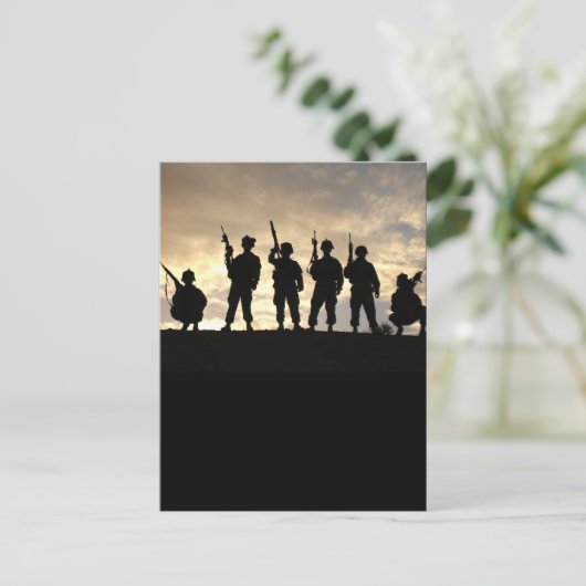 Soldier Silhouettes Briefkaart (Staand voorkant)