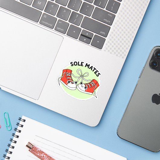 Sole Mates Funny Shoe Pun Sticker (Laptop met iPhone)