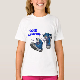 Sole Survivors - Een paar goed versleten trainers T-shirt