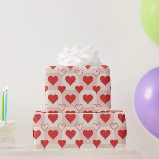 Solid and Outline Hearts Wrapping Paper Cadeaupapier (Feestgeschenken)